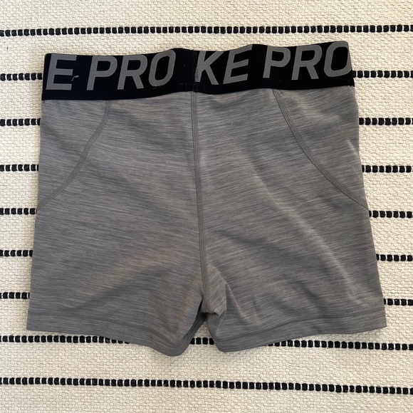NIKE Pro Women's Shorts 3", SET OF 2, Black and Grey, Size L - Picture 4 of 10